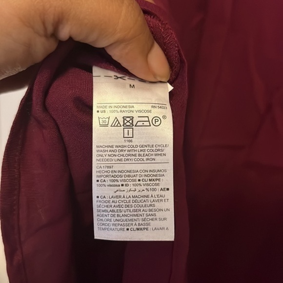 Old navy burgundy button up dress - Picture 8 of 8